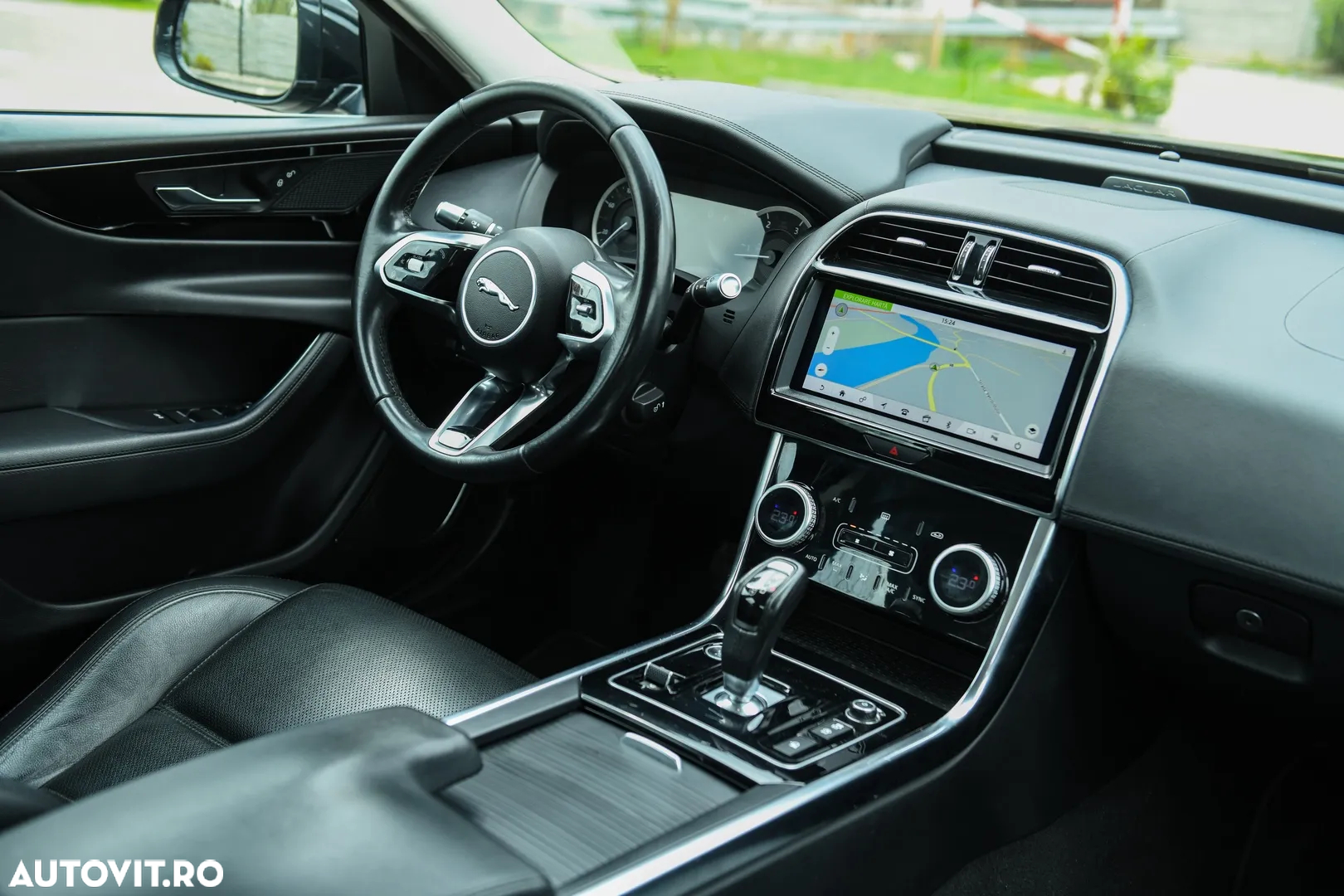 Jaguar XE D180 Aut. S - 27