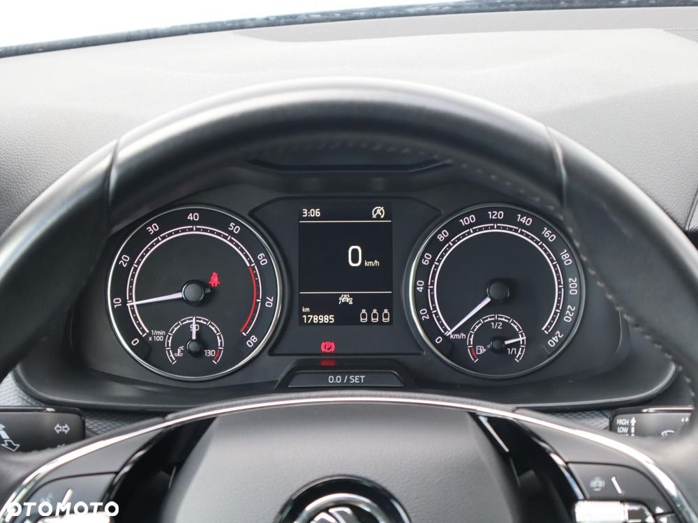 Skoda Kamiq 1.0 TSI Ambition - 11