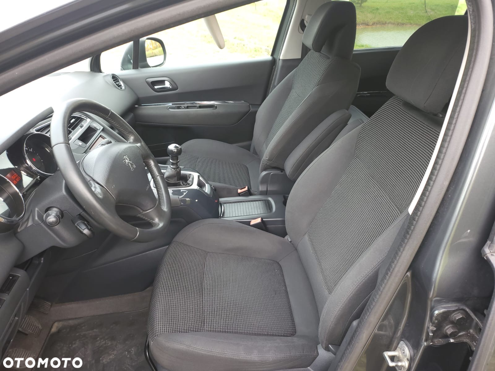Peugeot 5008 1.6 BlueHDI Allure S&S - 5