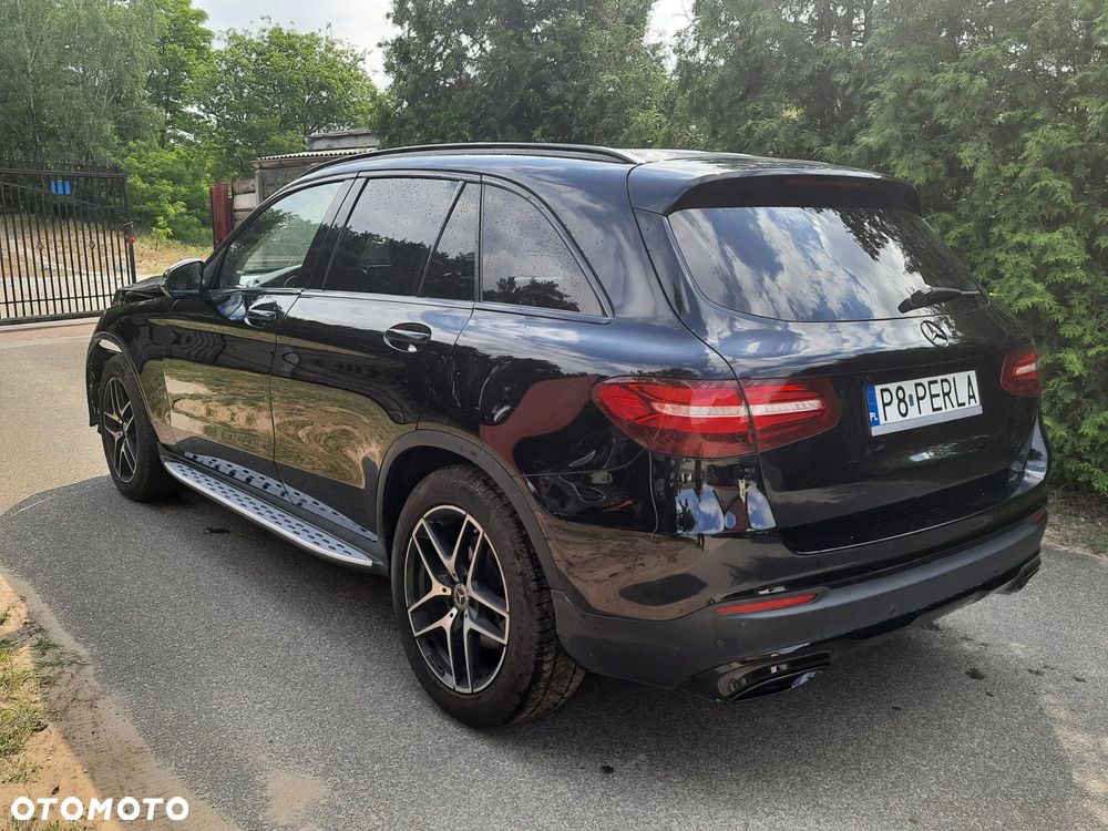 Mercedes-Benz GLC 250 d 4Matic 9G-TRONIC Exclusive - 3