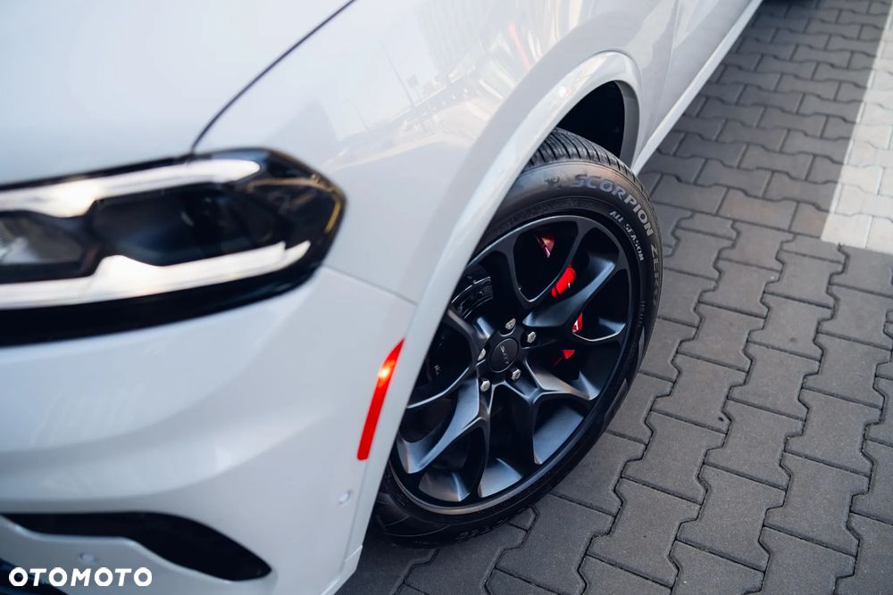 Dodge Durango 6.4 SRT - 4