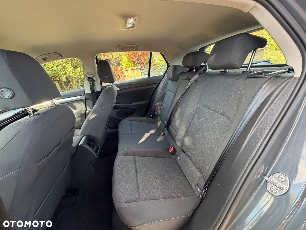 Volkswagen Golf 1.5 TSI BMT Comfortline - 36