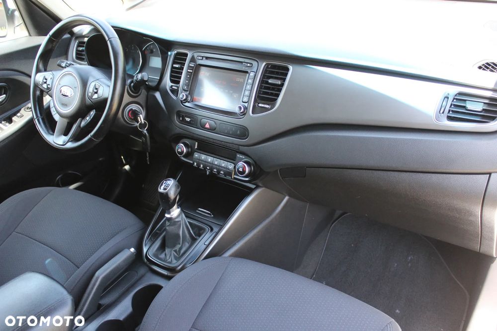 Kia Carens 1.7 CRDi 115 Dream Team Edition - 20