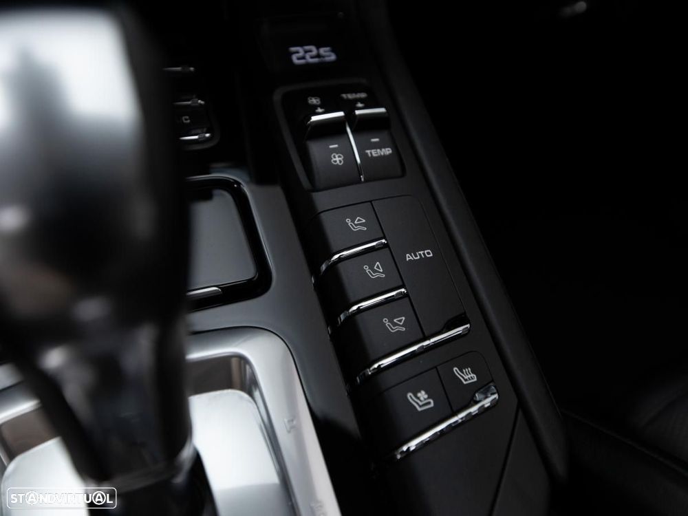 Porsche Cayenne S - 26