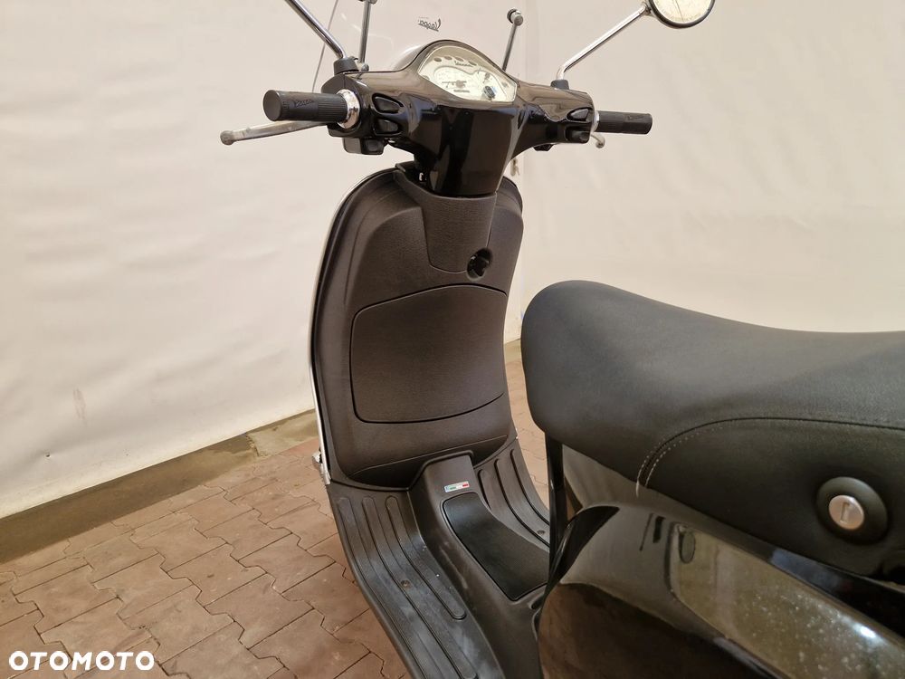 Piaggio Vespa - 15
