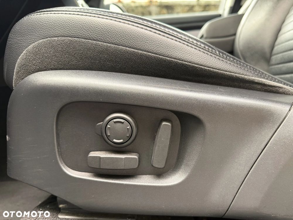 Land Rover Discovery Sport D240 SE - 17