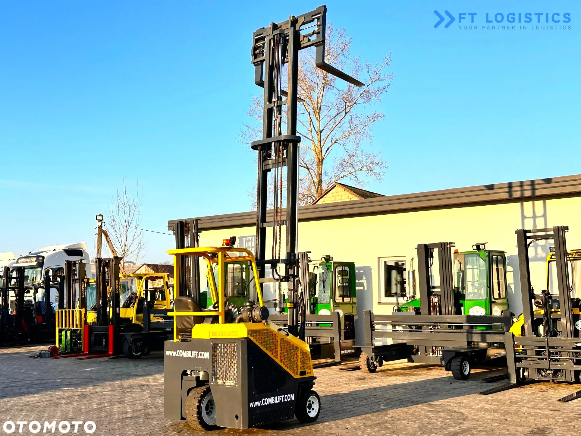 Combilift C3000CB / LPG / TRIPLEX - 4900MM / LPG / WOLNY SKOK / POZYCJONER / PRZESÓW WIDEŁ / JEDYNIE 7454 MTH / JAK NOWY - 18