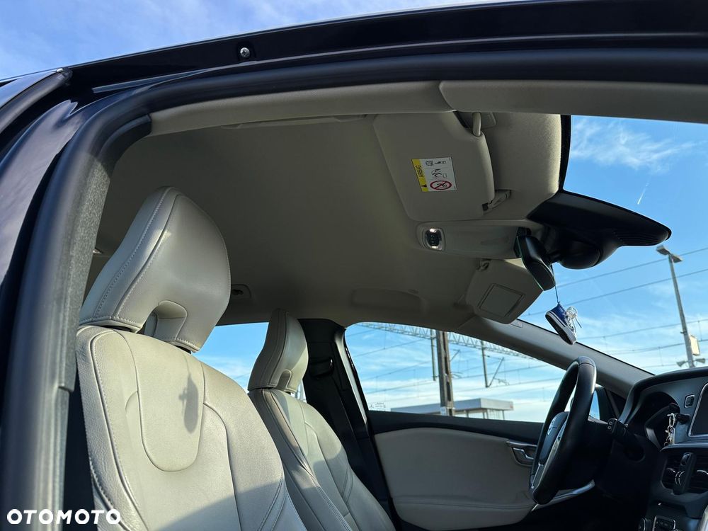 Volvo V40 D2 Momentum - 15