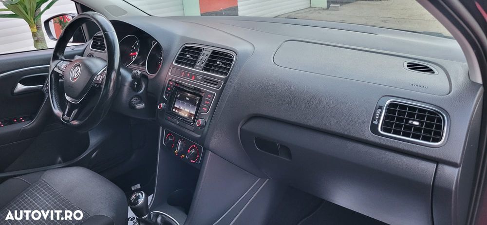 Volkswagen Polo 1.0 (Blue Motion Technology) Comfortline - 17