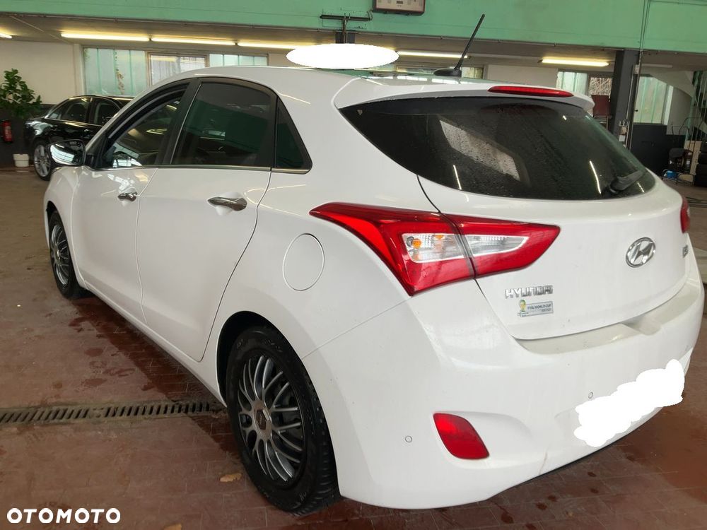 Hyundai i30 1.6 Fifa World Cup Edition - 3