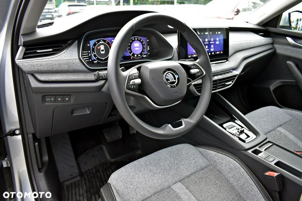 Skoda Octavia 2.0 TDI Selection DSG - 10