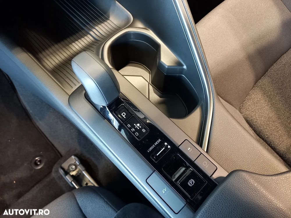 Toyota C-HR 1.8 HEV 140 CP 4x2 CVT Active - 17