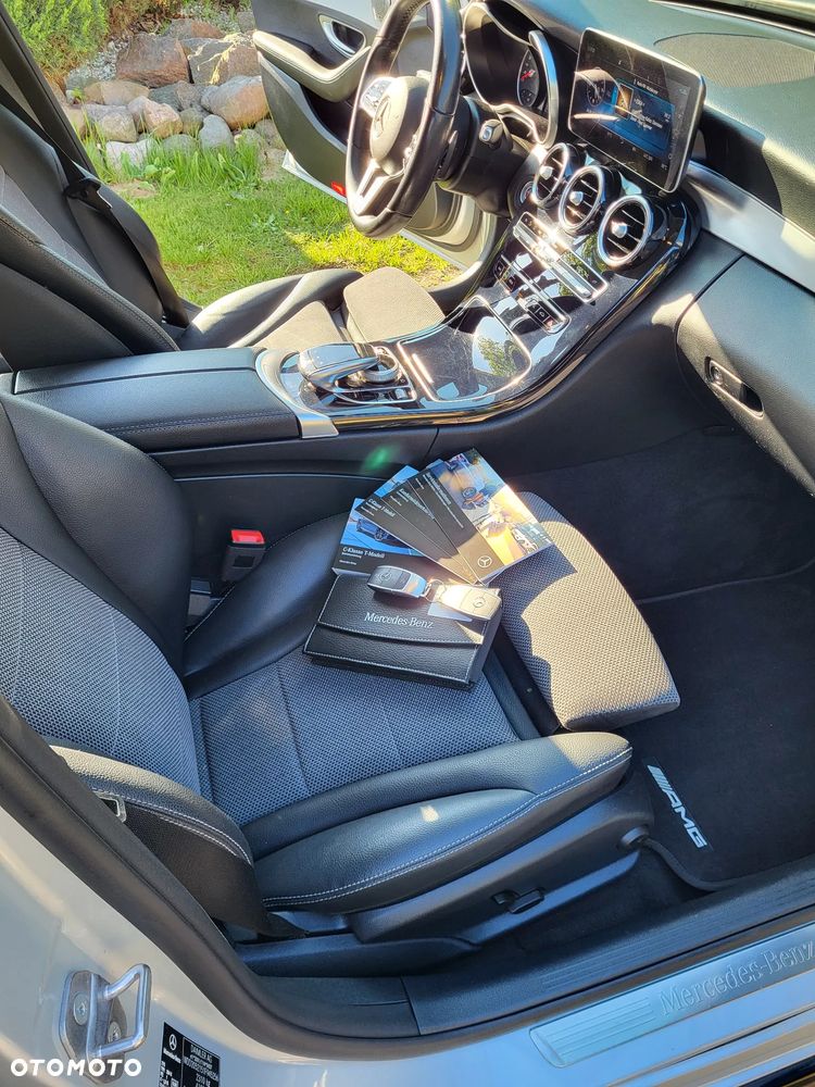 Mercedes-Benz Klasa C 220 d 4MATIC 9G-TRONIC - 38