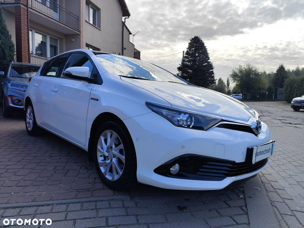 Toyota Auris - 4