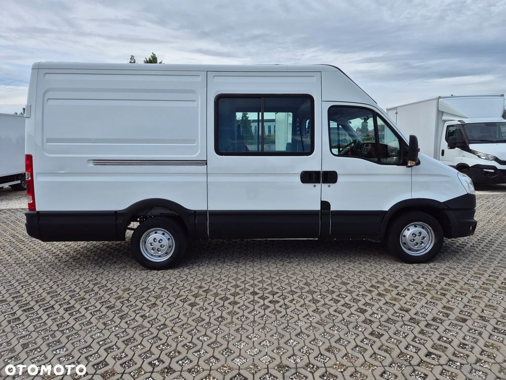 Iveco Daily 35S13 L3H2, Brygadówka 6 osób, blaszak, HAK 3.5T, klimatyzacja - 4