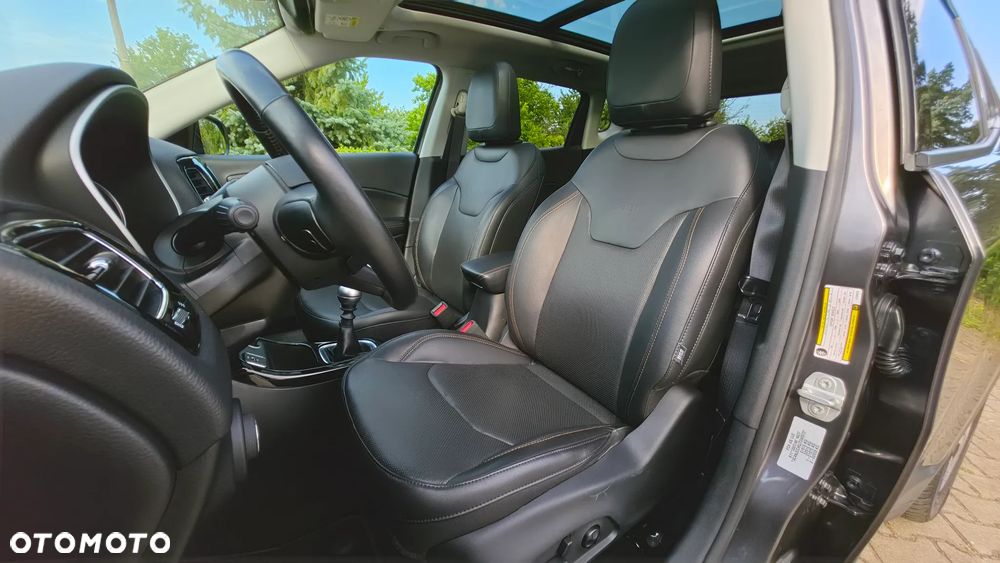Jeep Compass 1.4 MultiAir Limited - 32