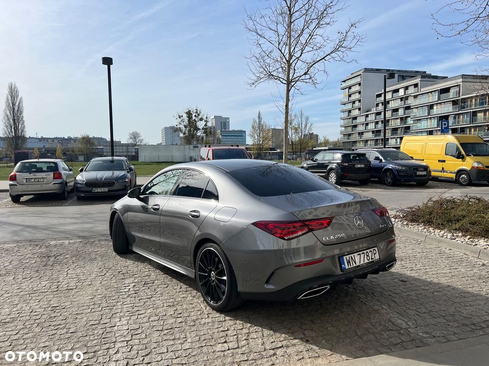 Mercedes-Benz CLA 250 4-Matic AMG Line 7G-DCT - 13