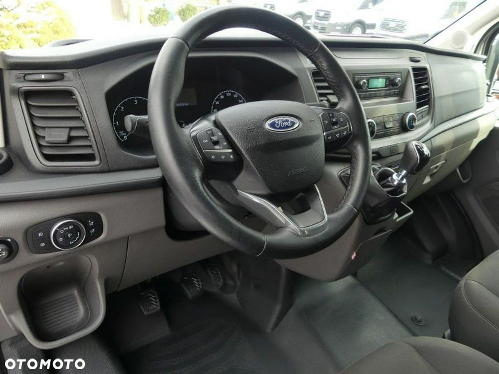 Ford Transit - 13