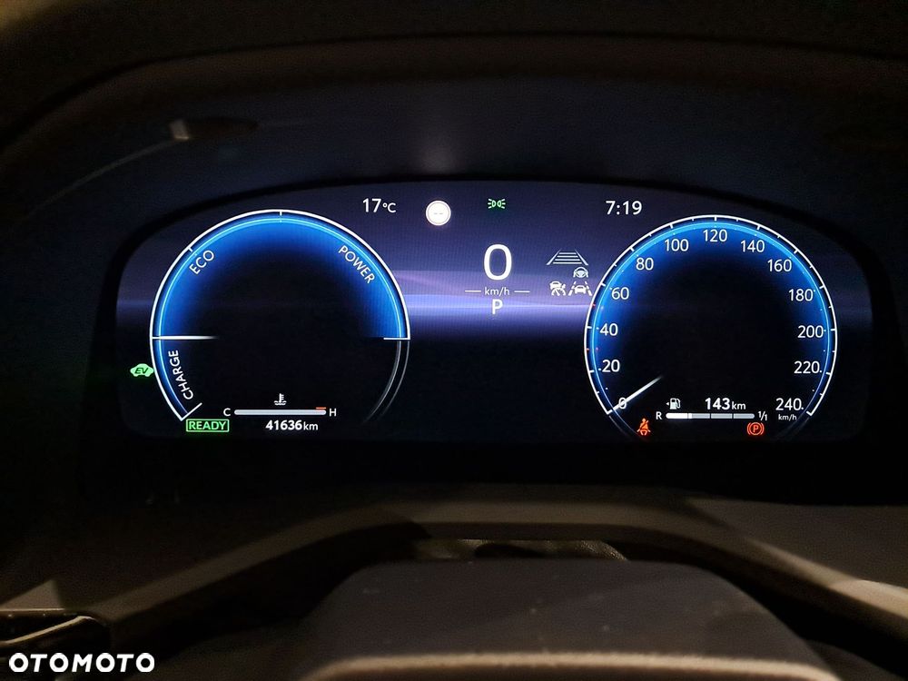 Toyota Camry - 13