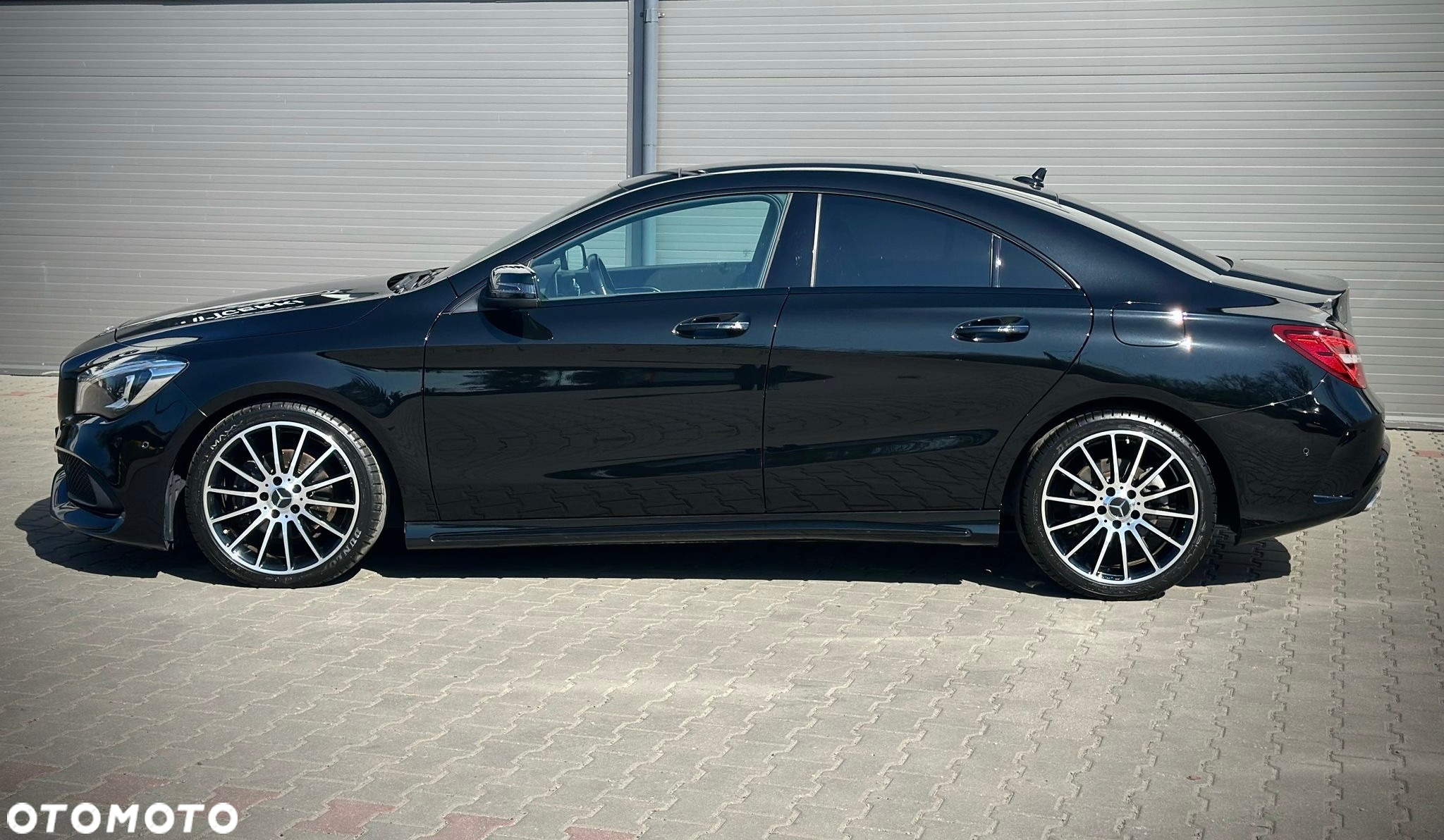 Mercedes-Benz CLA 200 7G-DCT AMG Line - 6