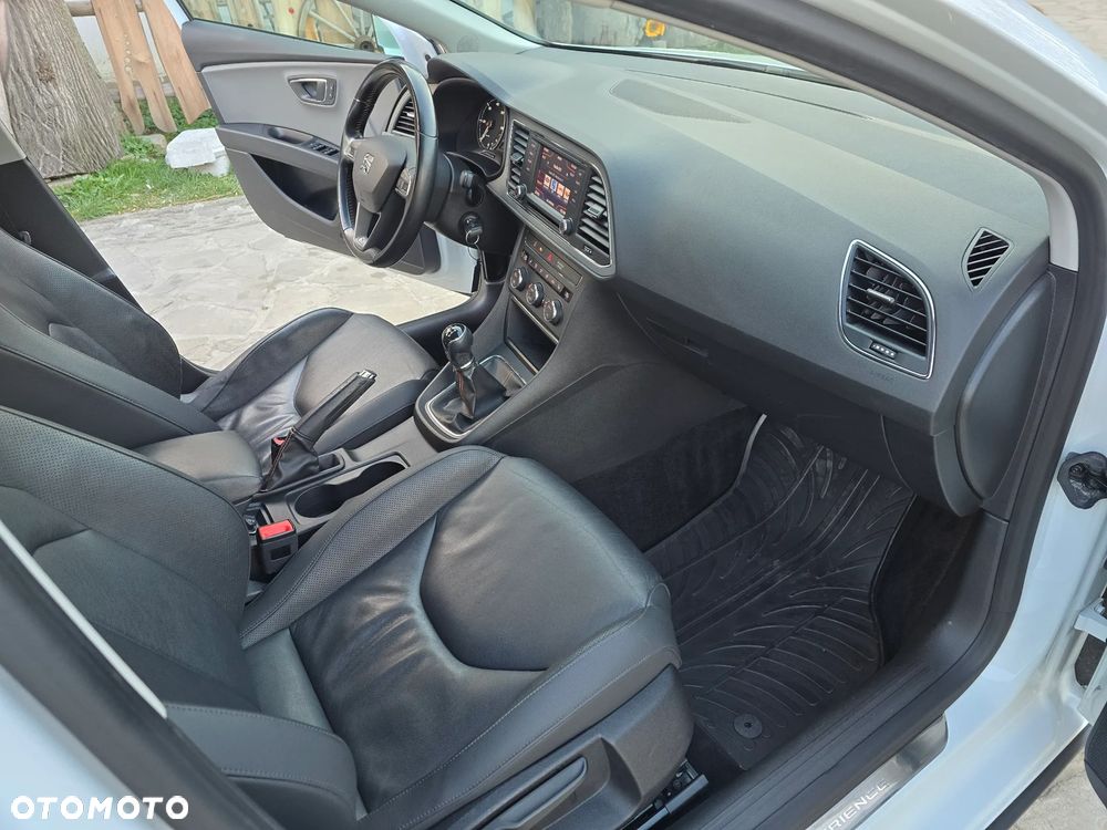 Seat Leon 2.0 TDI DPF Start&Stop XCELLENCE - 17