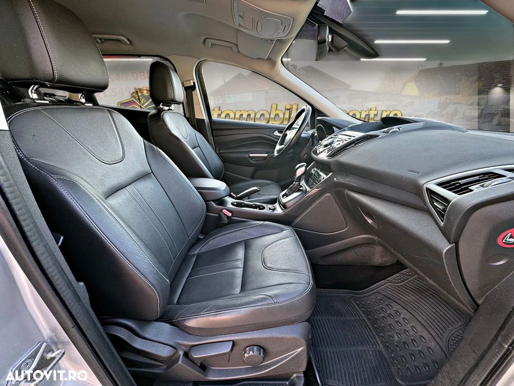 Ford Kuga 2.0 TDCi 4x4 Aut. Titanium - 9