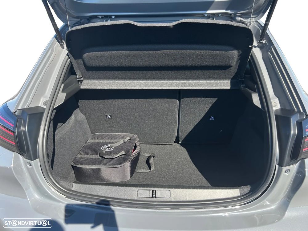 Peugeot e-208 51 kWh GT - 16