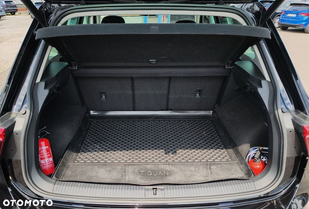 Volkswagen Tiguan 2.0 TDI SCR 4Mot Elegance DSG - 28