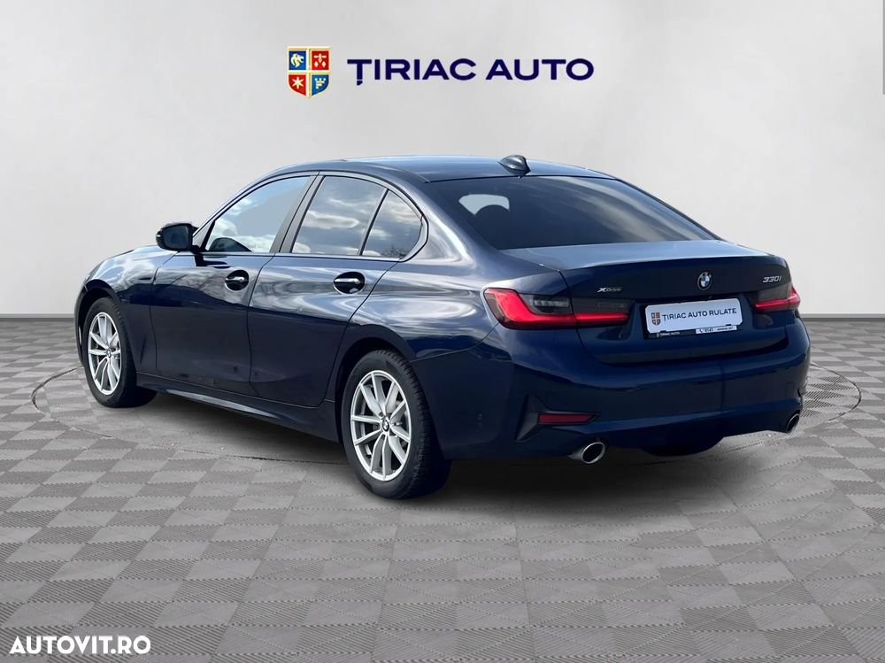BMW Seria 3 330i xDrive AT - 4