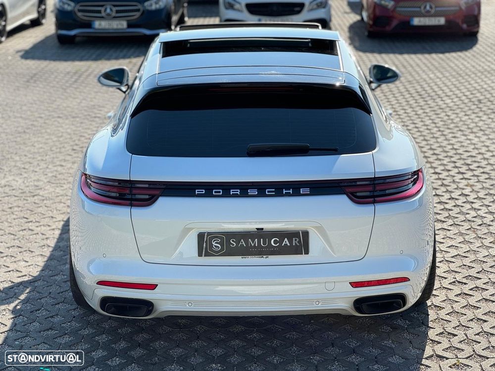 Porsche Panamera Sport Turismo 4 E-Hybrid - 5
