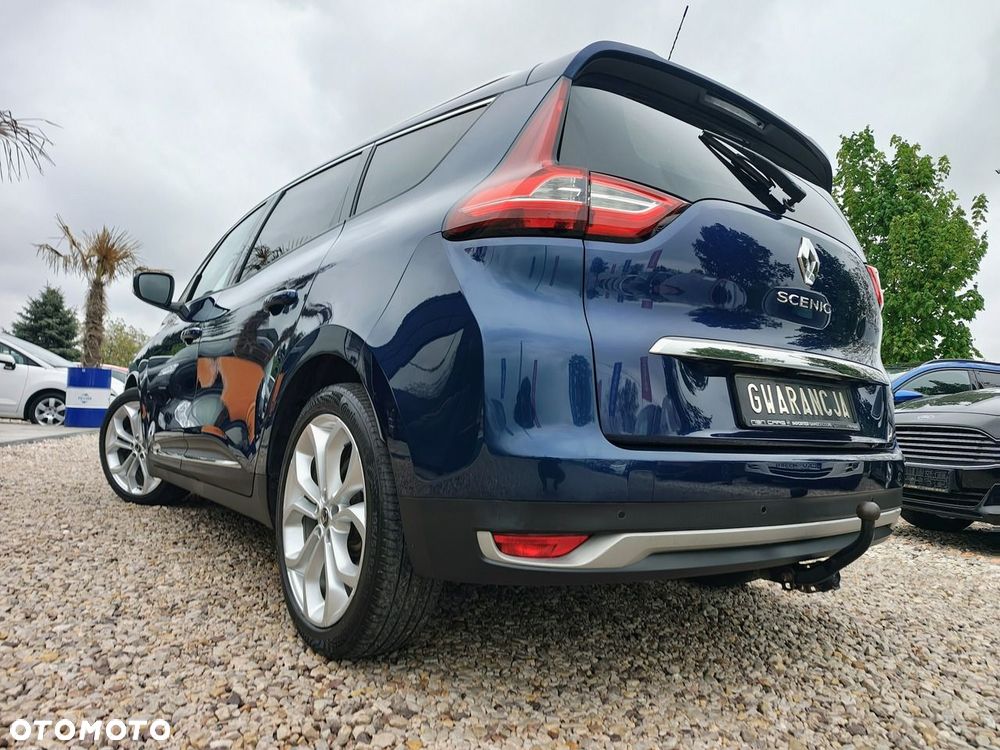 Renault Grand Scenic - 17