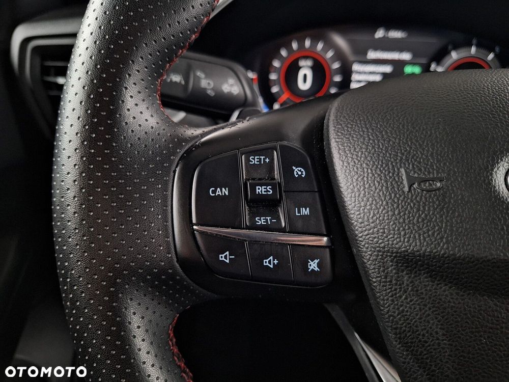 Ford Focus SW 1.5 EcoBoost ST-Line X - 37