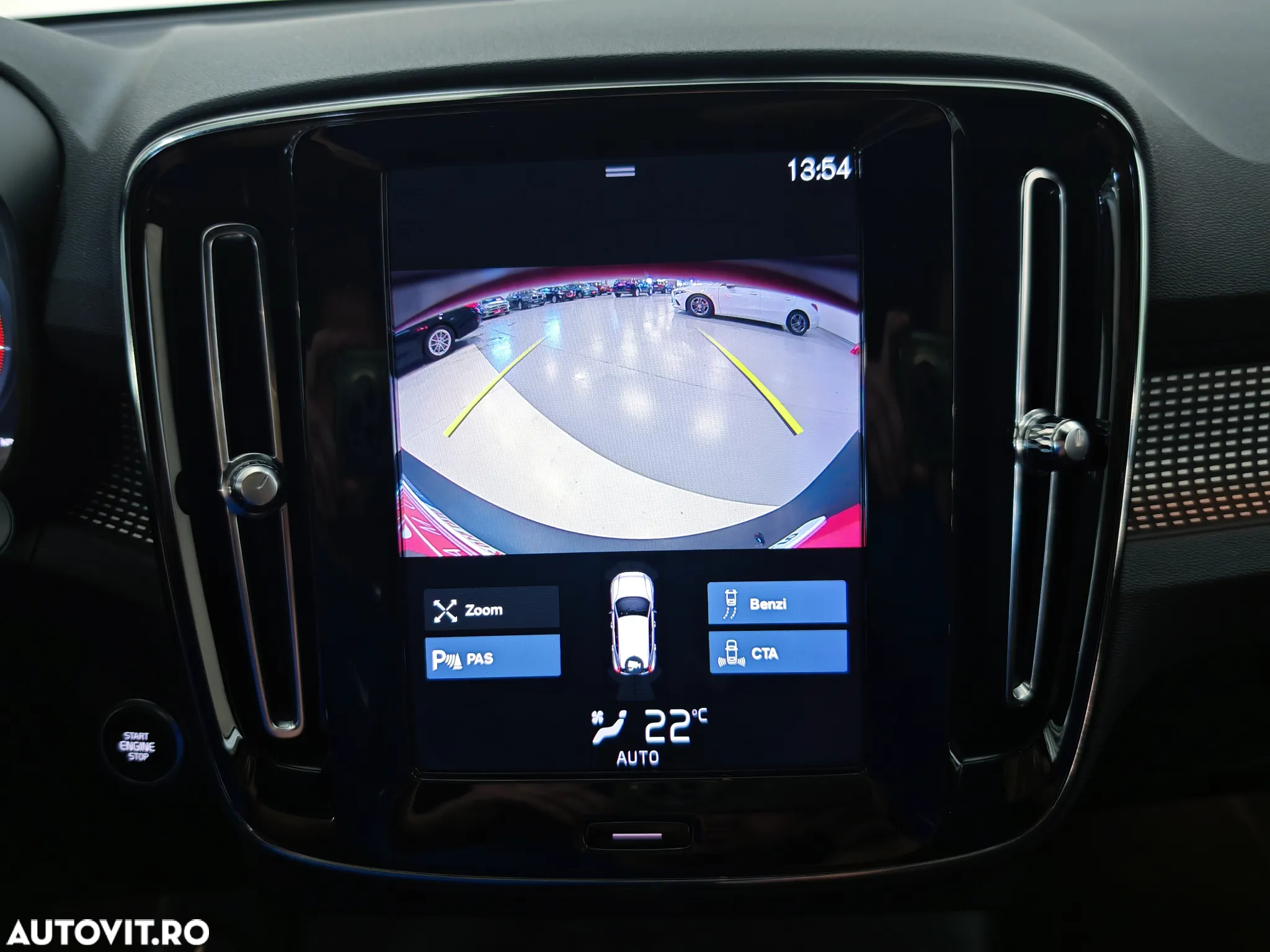 Volvo XC 40 T3 R-Design - 15