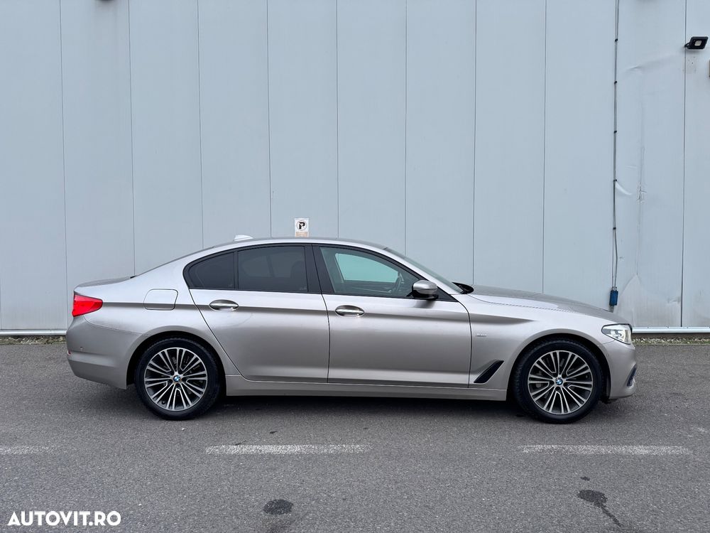 BMW Seria 5 530i Aut. Sport Line - 10