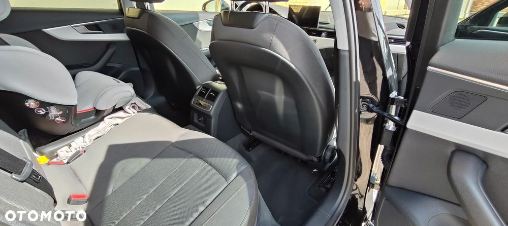 Audi A4 Limousine 35 TDI mHEV Advanced S tronic - 31