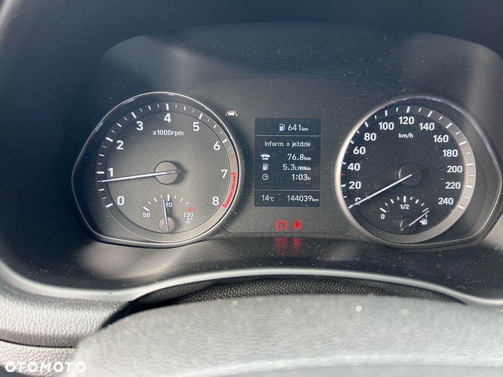 Hyundai i30 1.5 DPI Classic + - 13