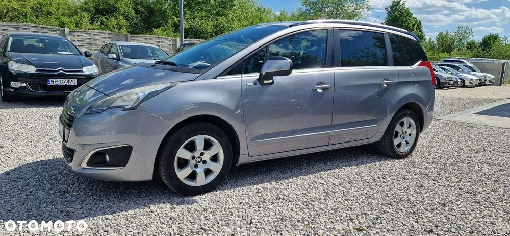 Peugeot 5008 - 5