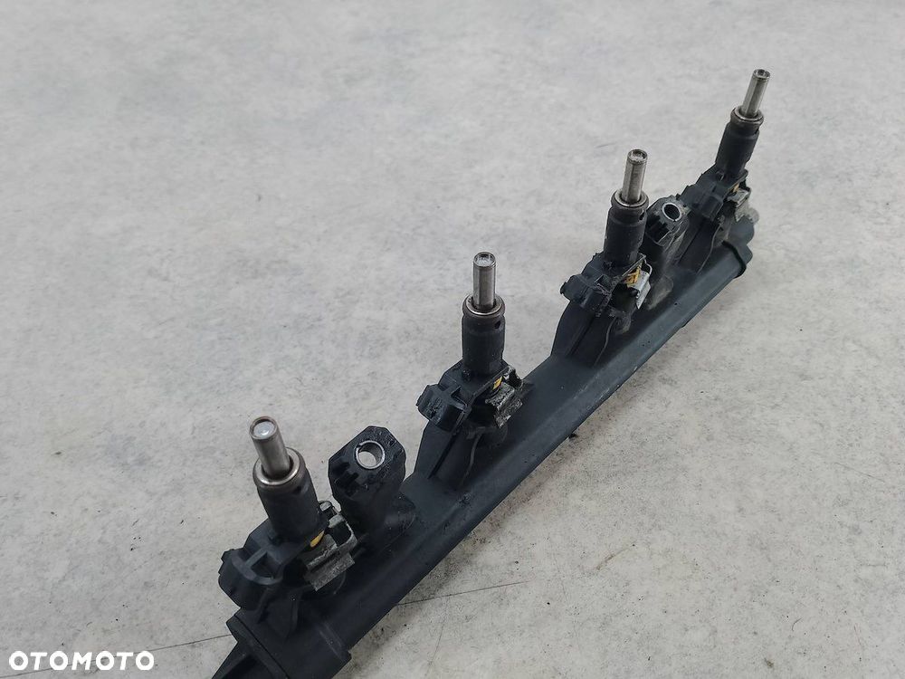 LISTWA WTRYSKOWA BENZYNA MINI R56 V752817880 1.6 16V - 6