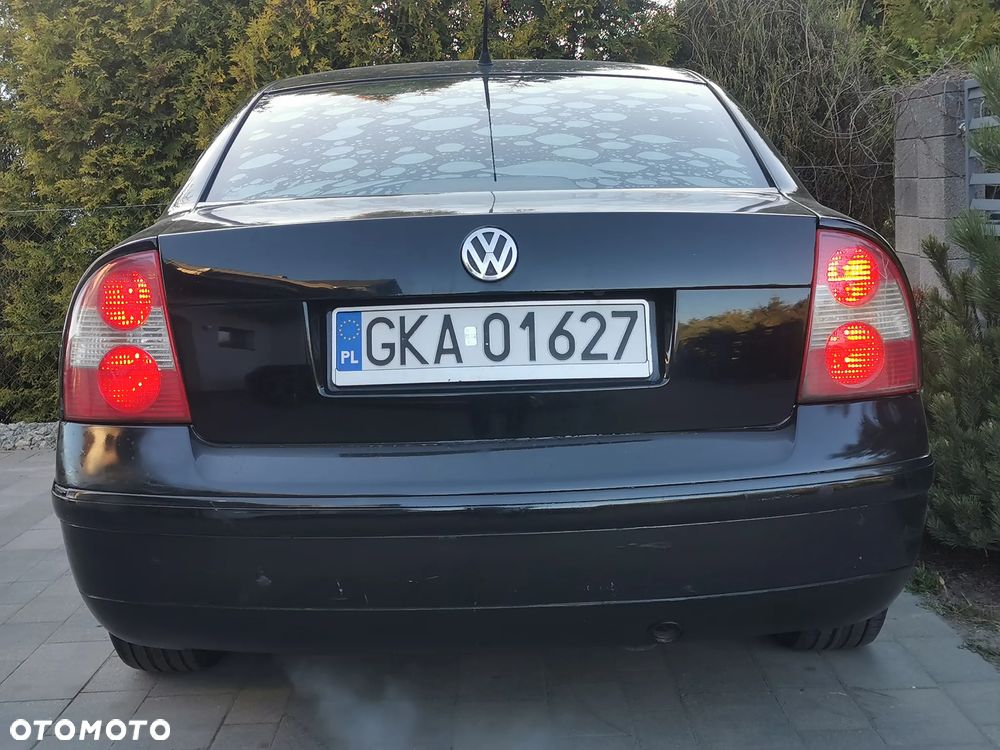 Volkswagen Passat - 12