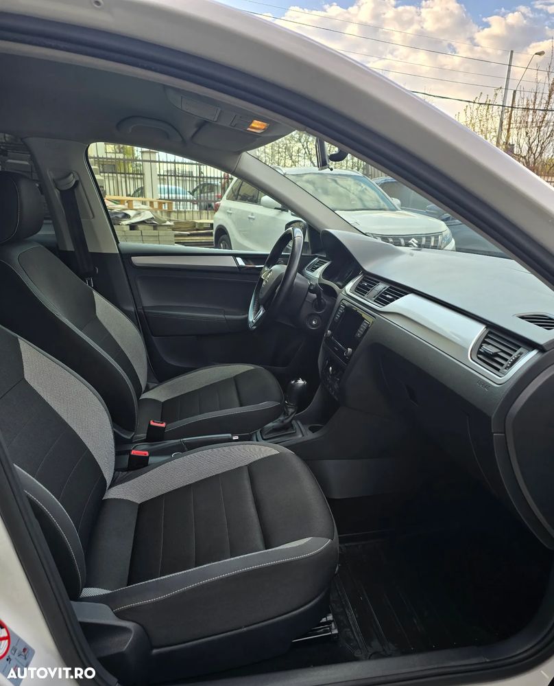 Skoda RAPID 1.4 TDI DSG Ambition - 9