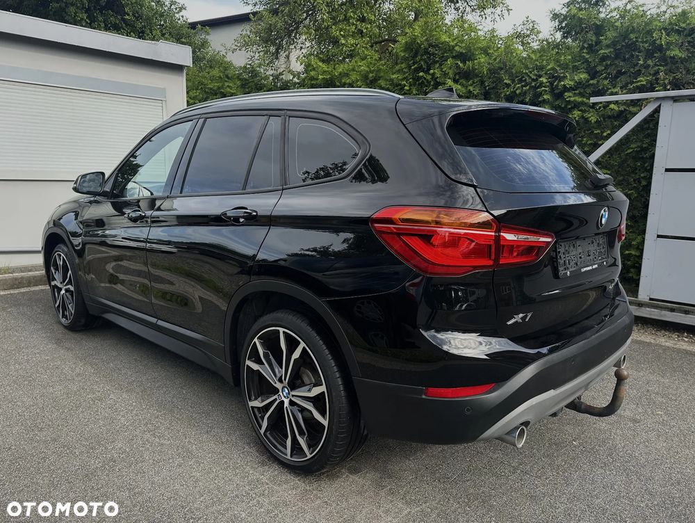 BMW X1 xDrive18d Advantage - 3