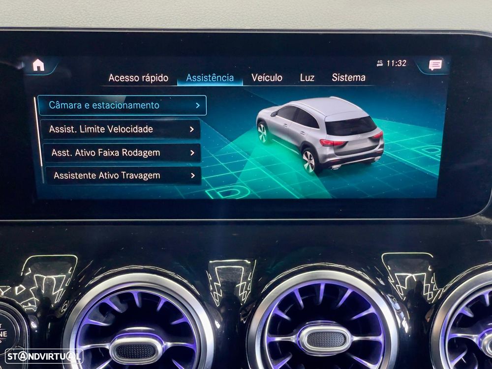 Mercedes-Benz GLA 180 d AMG Line - 35