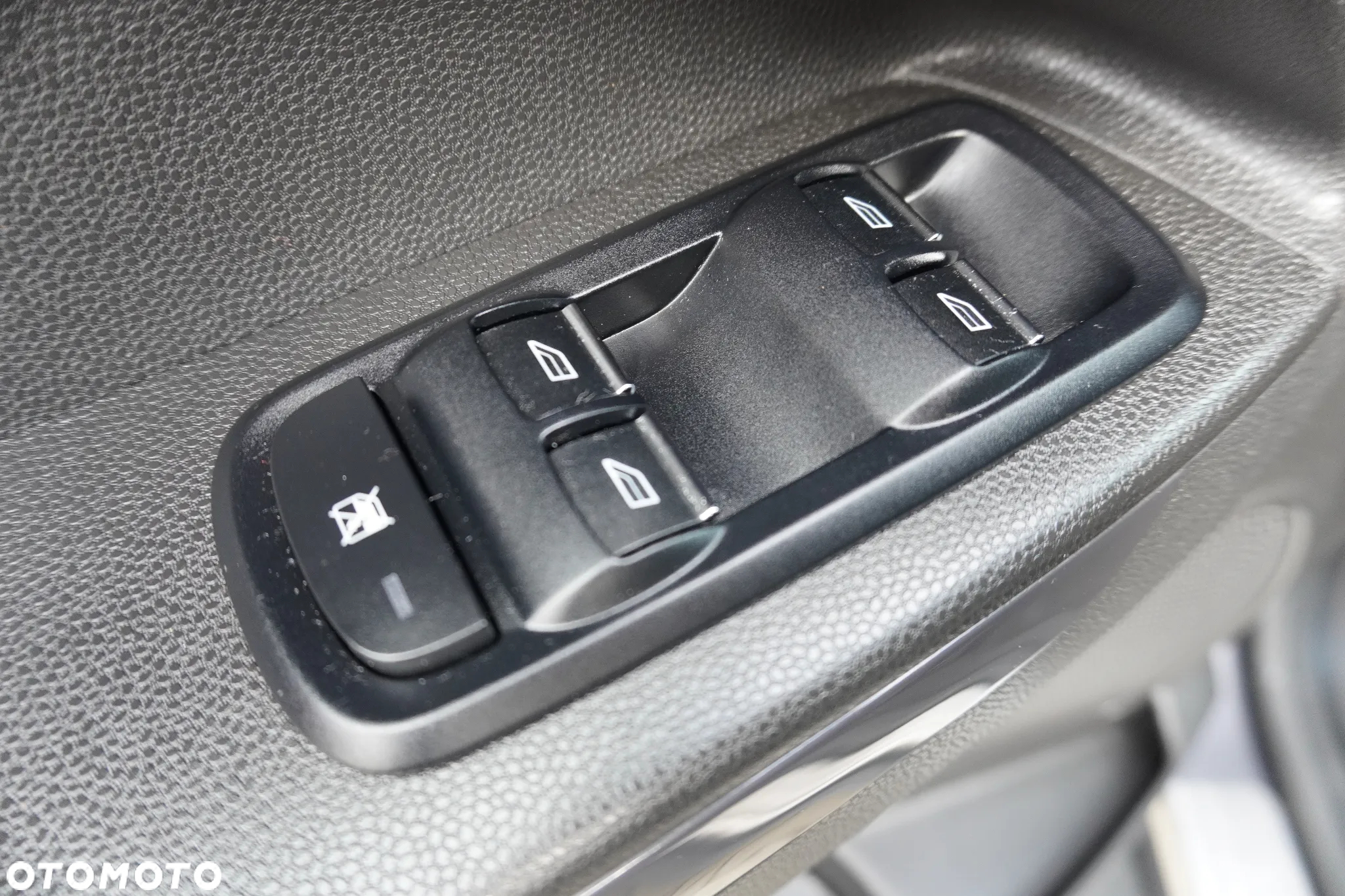 Ford EcoSport 1.0 EcoBoost TITANIUM - 30