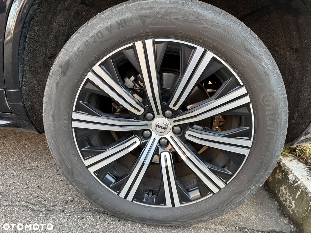 Volvo XC 90 B5 D AWD Ultimate Dark 7os - 23