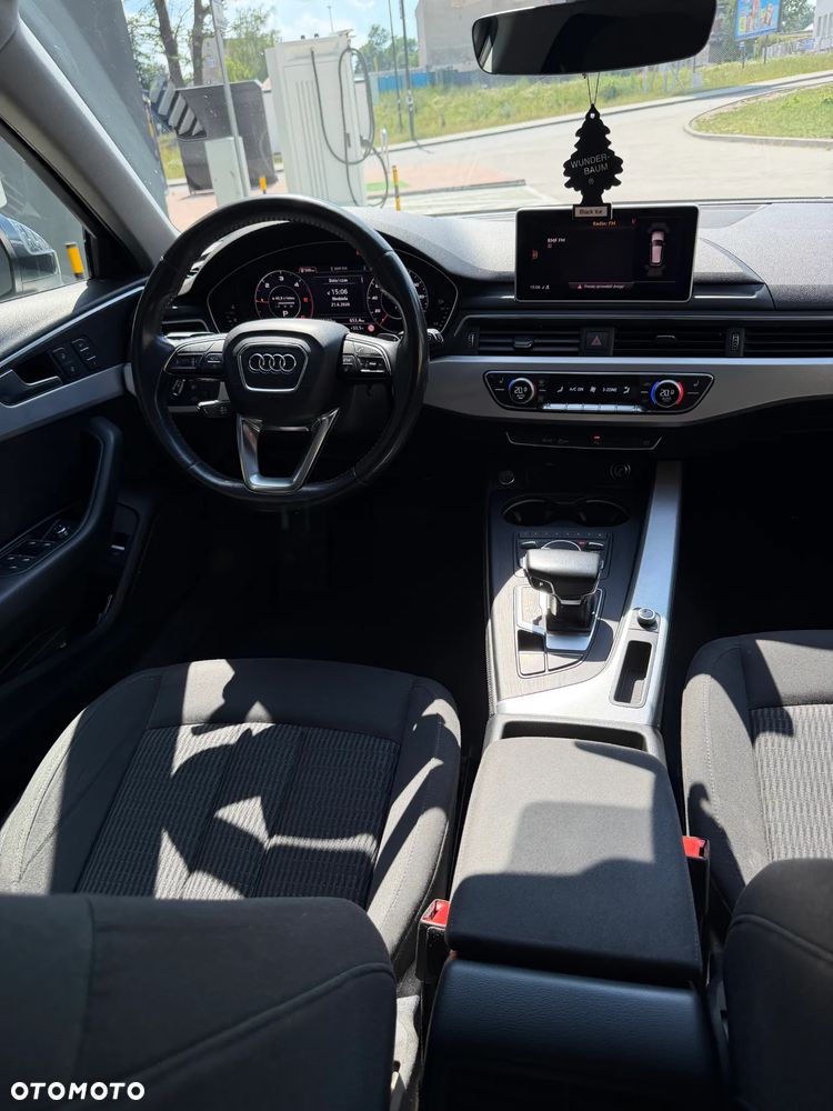 Audi A4 Avant 2.0 TDI S tronic - 26