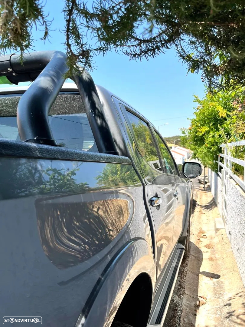 Mitsubishi L200 2.4 DI-D CD Intense Strakar 4WD - 7