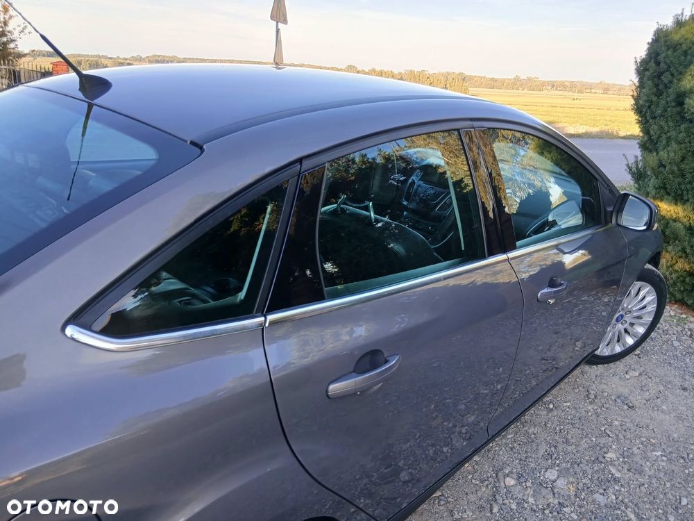 Ford Focus 1.6 Ti-VCT Titanium - 17