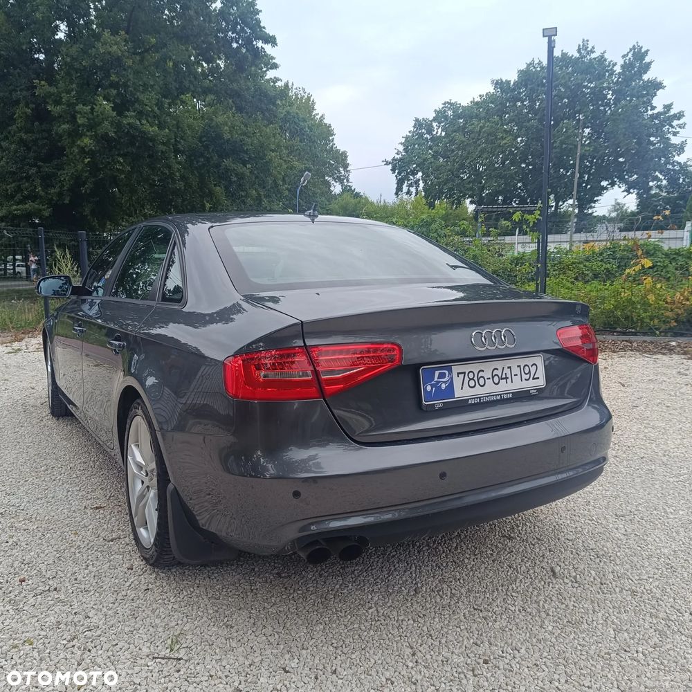 Audi A4 Limousine 2.0 TFSI quattro S line Sportpaket - 6