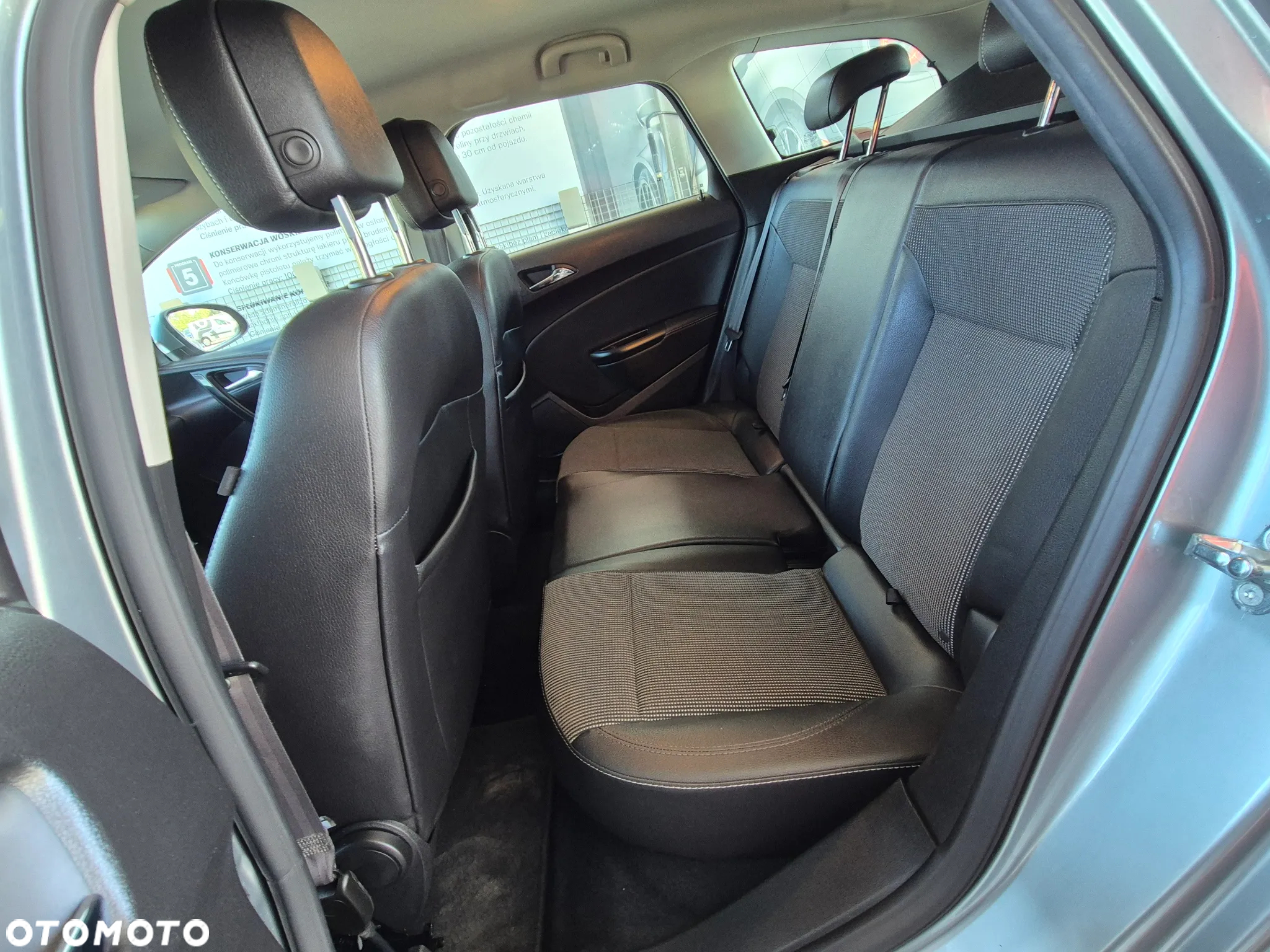 Opel Astra 1.4 Turbo ecoFLEX Start/Stop Color Edition - 28