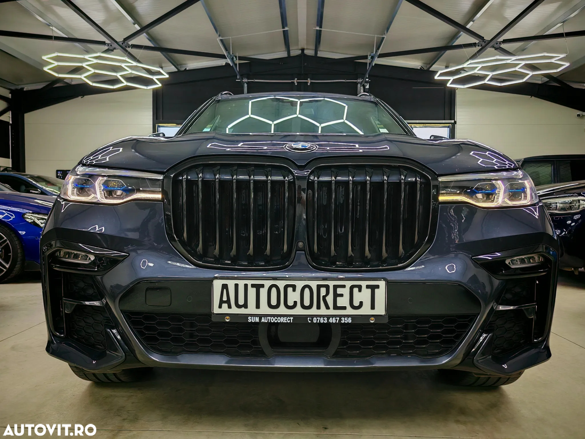 BMW X7 xDrive40i - 32